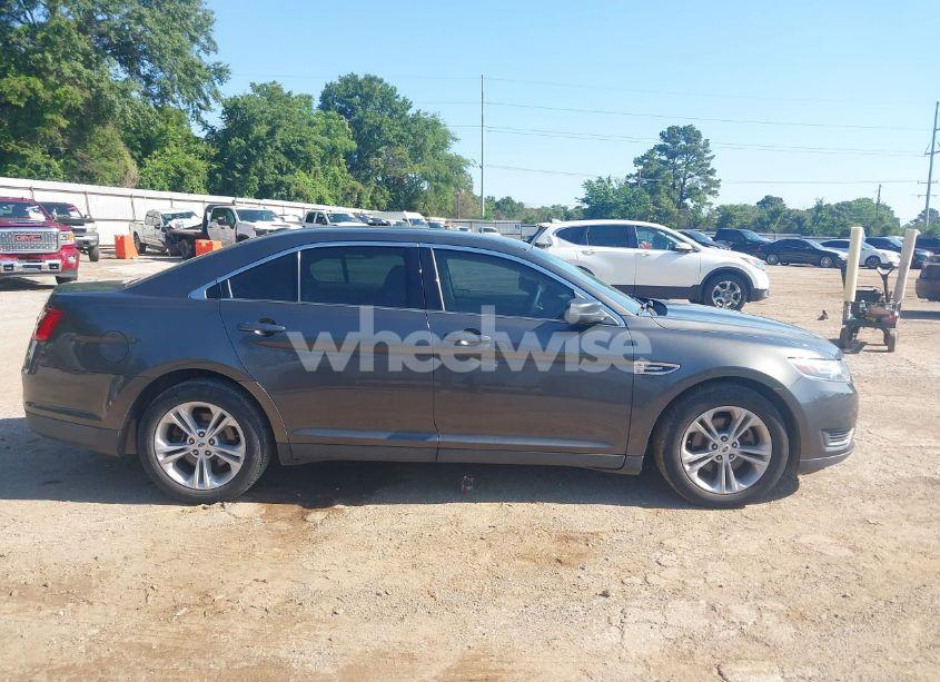 Photo 13 of 2017 Ford Taurus SE (VIN 1FAHP2D81HG110235)