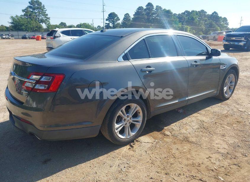 Photo 4 of 2017 Ford Taurus SE (VIN 1FAHP2D81HG110235)