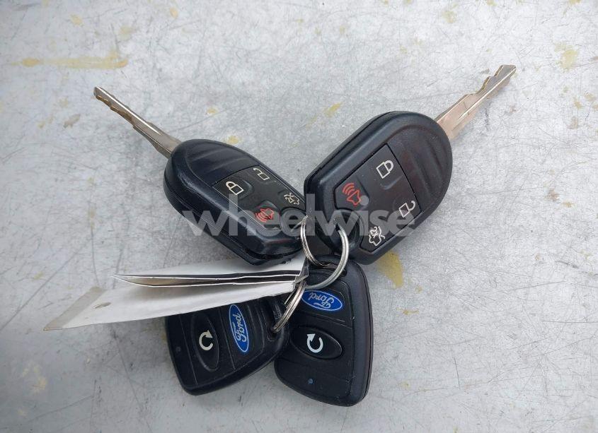 Photo 11 of 2017 Ford Taurus SE (VIN 1FAHP2D81HG110719)