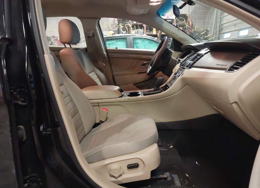 Photo 5 of 2017 Ford Taurus SE (VIN 1FAHP2D81HG117346)