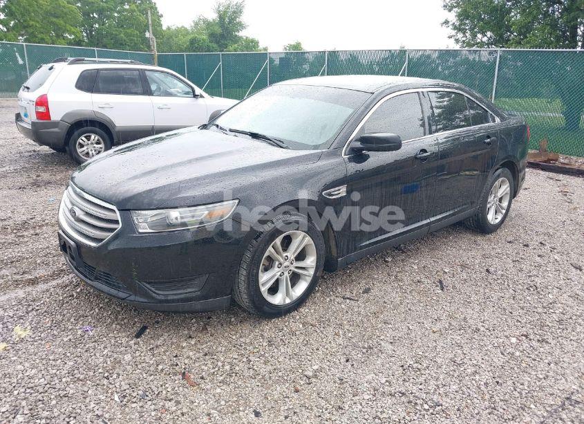 Photo 2 of 2017 Ford Taurus SE (VIN 1FAHP2D81HG119792)