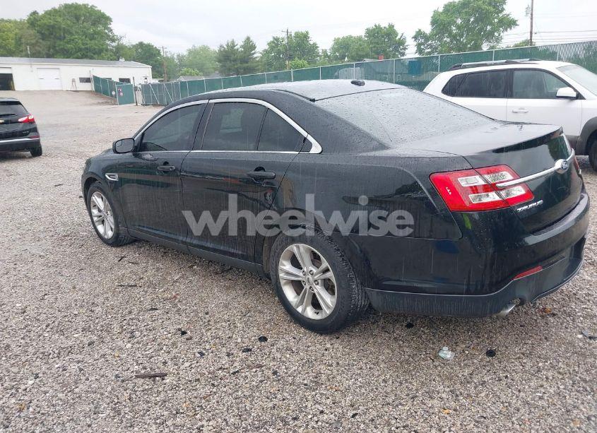 Photo 3 of 2017 Ford Taurus SE (VIN 1FAHP2D81HG119792)