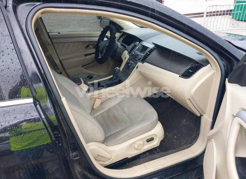 Photo 5 of 2017 Ford Taurus SE (VIN 1FAHP2D81HG119792)