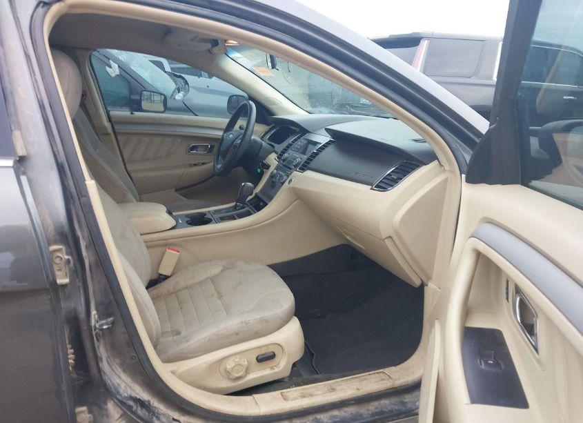 Photo 5 of 2017 Ford Taurus SE (VIN 1FAHP2D81HG129254)