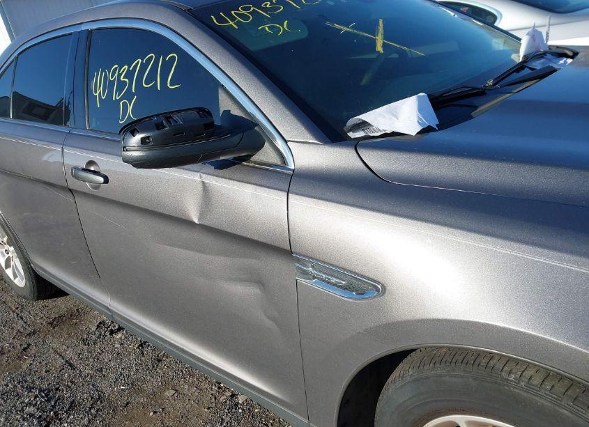 Photo 6 of 2013 Ford Taurus SE (VIN 1FAHP2D82DG112845)