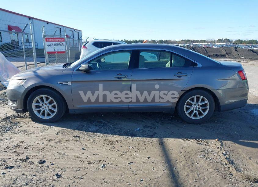 Photo 16 of 2013 Ford Taurus SE (VIN 1FAHP2D82DG213755)