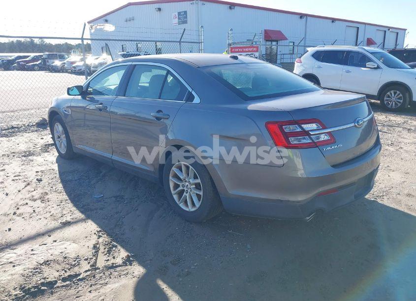 Photo 3 of 2013 Ford Taurus SE (VIN 1FAHP2D82DG213755)
