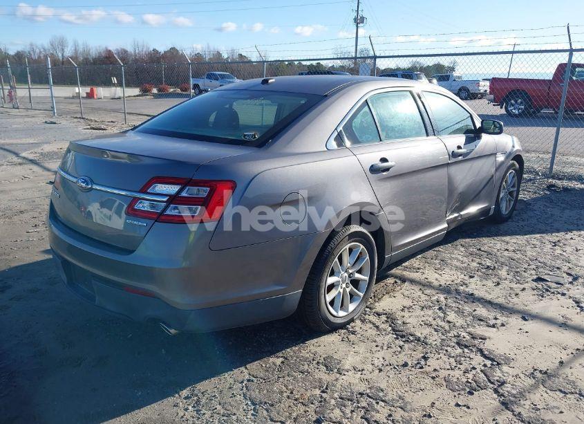 Photo 4 of 2013 Ford Taurus SE (VIN 1FAHP2D82DG213755)
