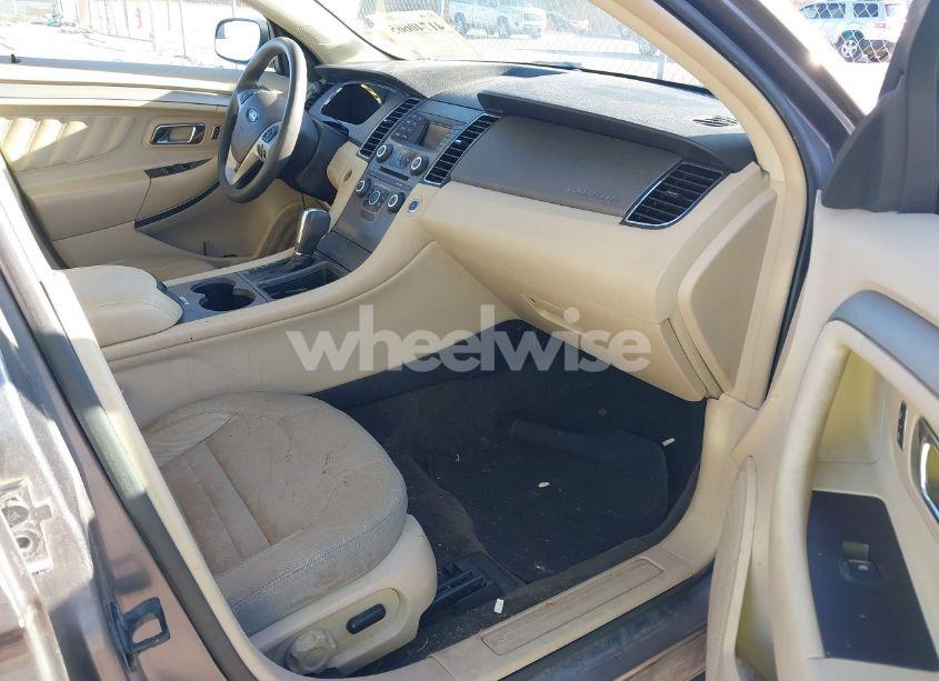 Photo 5 of 2013 Ford Taurus SE (VIN 1FAHP2D82DG213755)