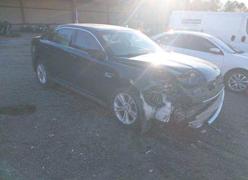 2015 Ford Taurus SE (VIN 1FAHP2D82FG159389) main photo