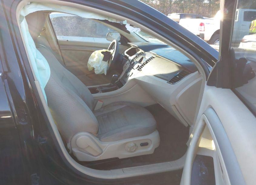 Photo 5 of 2015 Ford Taurus SE (VIN 1FAHP2D82FG159389)