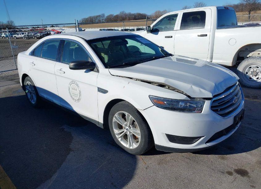 2016 Ford Taurus SE (VIN 1FAHP2D82GG128256) main photo