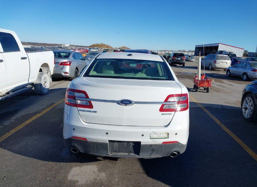 Photo 16 of 2016 Ford Taurus SE (VIN 1FAHP2D82GG128256)