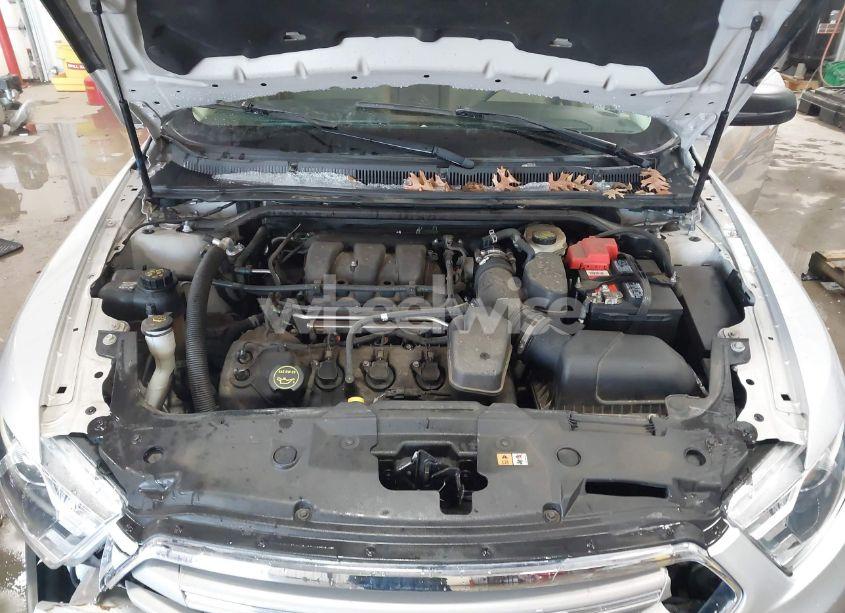 Photo 10 of 2016 Ford Taurus SE (VIN 1FAHP2D82GG158289)