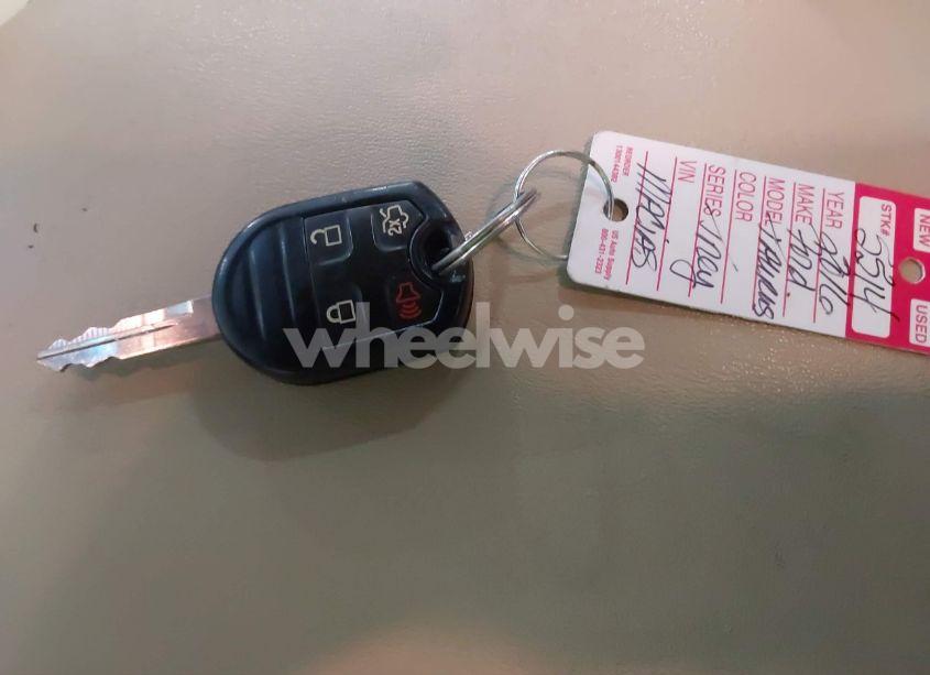Photo 11 of 2016 Ford Taurus SE (VIN 1FAHP2D82GG158289)
