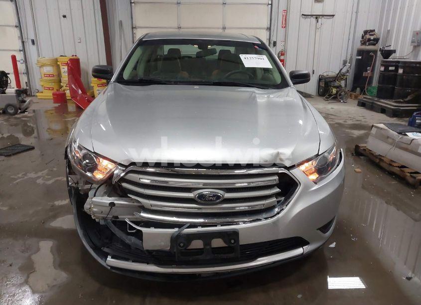 Photo 12 of 2016 Ford Taurus SE (VIN 1FAHP2D82GG158289)