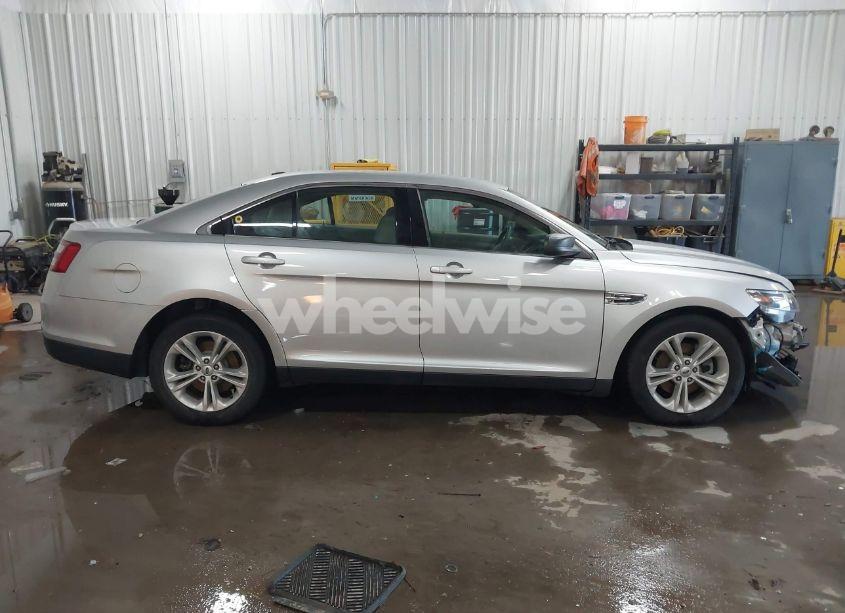 Photo 13 of 2016 Ford Taurus SE (VIN 1FAHP2D82GG158289)
