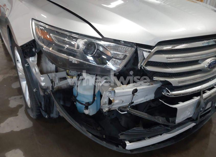 Photo 6 of 2016 Ford Taurus SE (VIN 1FAHP2D82GG158289)