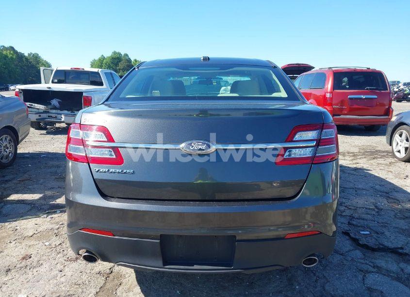 Photo 16 of 2019 Ford Taurus SE (VIN 1FAHP2D82KG117511)