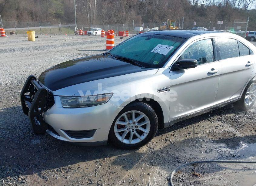 Photo 2 of 2013 Ford Taurus SE (VIN 1FAHP2D83DG191796)