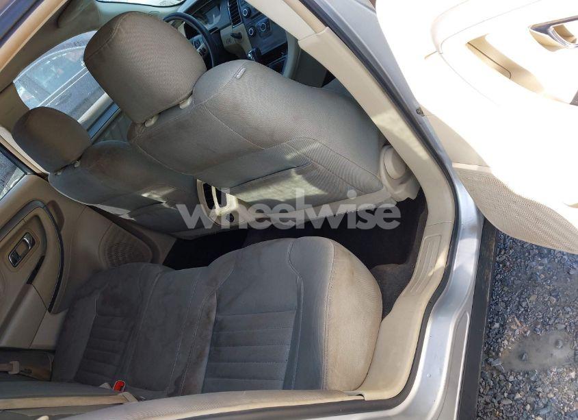 Photo 8 of 2013 Ford Taurus SE (VIN 1FAHP2D83DG191796)