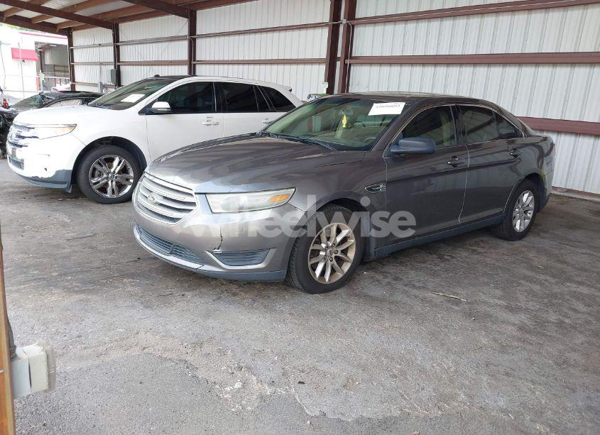 Photo 2 of 2014 Ford Taurus SE (VIN 1FAHP2D83EG141367)