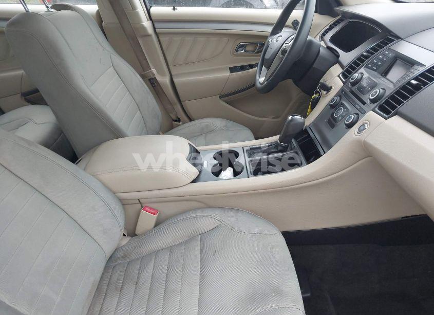 Photo 5 of 2016 Ford Taurus SE (VIN 1FAHP2D83GG155059)