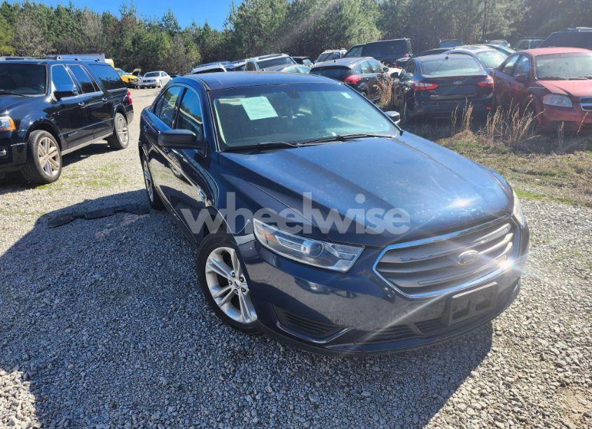 2017 Ford Taurus SE (VIN 1FAHP2D83HG113329) main photo
