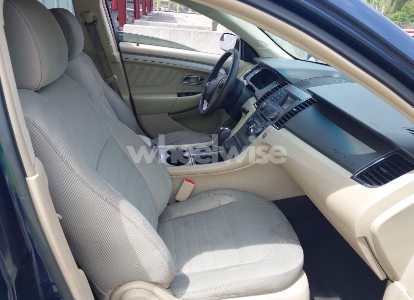 Photo 5 of 2017 Ford Taurus SE (VIN 1FAHP2D83HG113363)