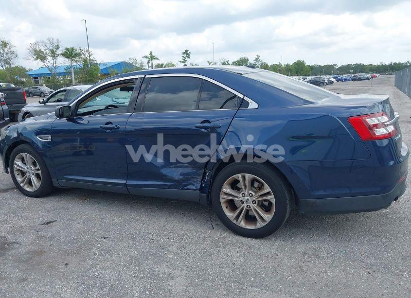 Photo 6 of 2017 Ford Taurus SE (VIN 1FAHP2D83HG113363)
