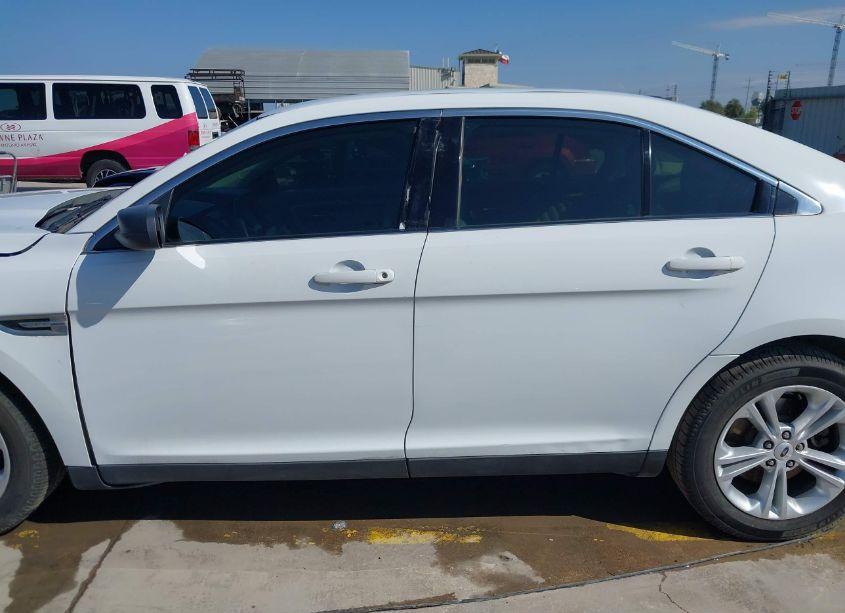 Photo 14 of 2017 Ford Taurus SE (VIN 1FAHP2D83HG140028)