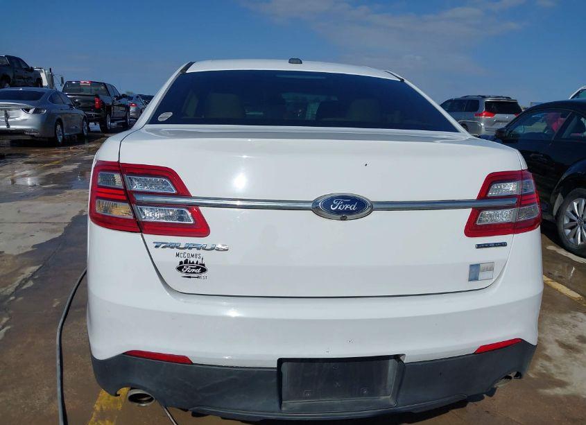 Photo 16 of 2017 Ford Taurus SE (VIN 1FAHP2D83HG140028)