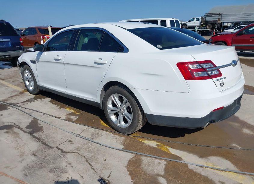 Photo 3 of 2017 Ford Taurus SE (VIN 1FAHP2D83HG140028)