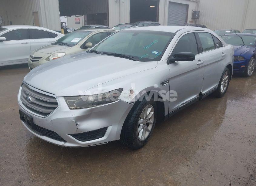 Photo 2 of 2014 Ford Taurus SE (VIN 1FAHP2D84EG110614)