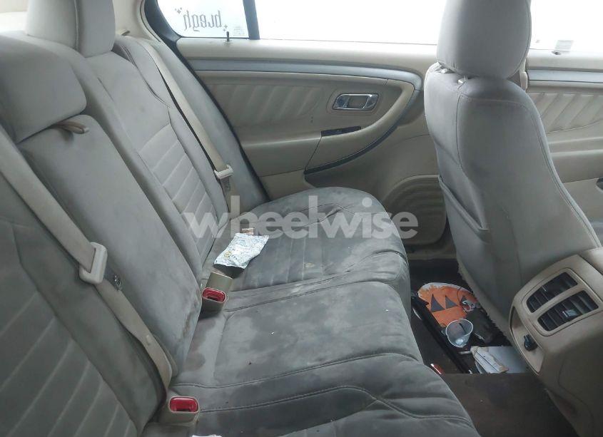 Photo 8 of 2014 Ford Taurus SE (VIN 1FAHP2D84EG110614)