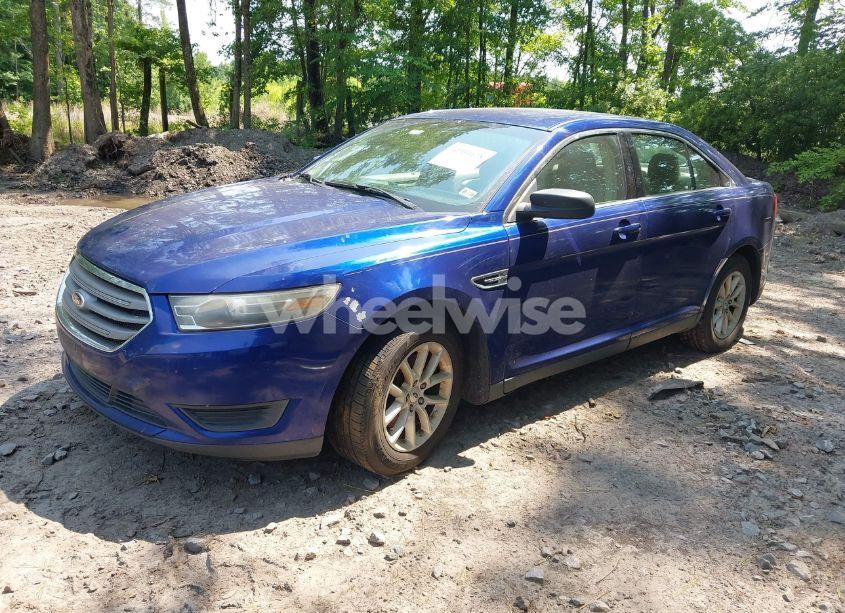 Photo 2 of 2014 Ford Taurus SE (VIN 1FAHP2D84EG145637)