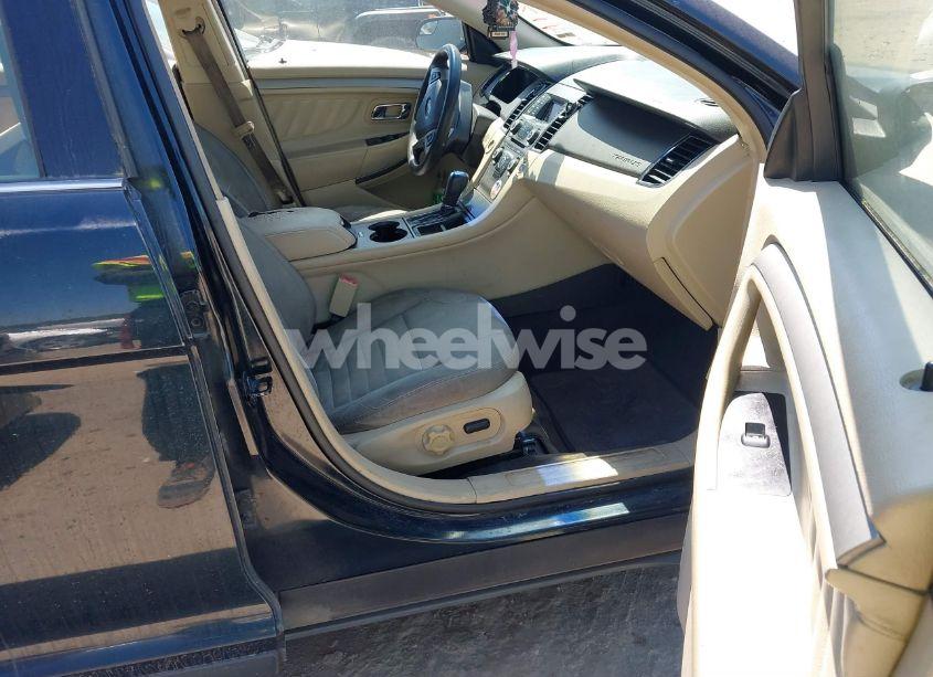 Photo 5 of 2014 Ford Taurus SE (VIN 1FAHP2D84EG162910)