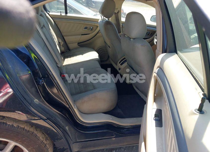 Photo 8 of 2014 Ford Taurus SE (VIN 1FAHP2D84EG162910)