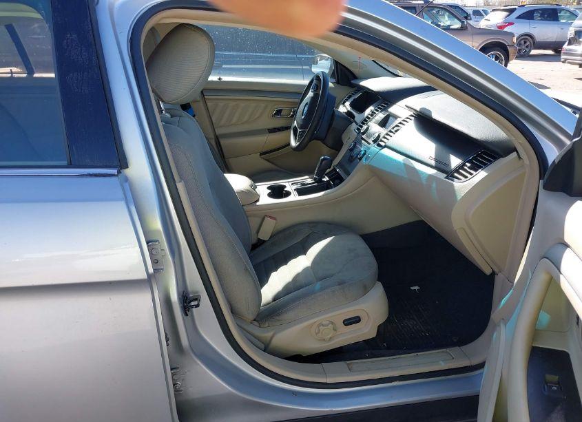 Photo 5 of 2014 Ford Taurus SE (VIN 1FAHP2D84EG165029)