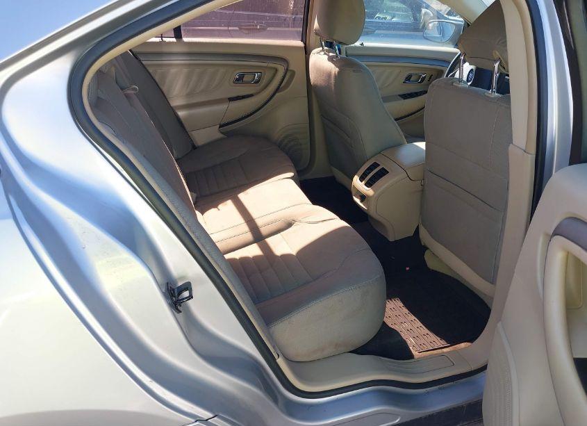 Photo 8 of 2014 Ford Taurus SE (VIN 1FAHP2D84EG165029)