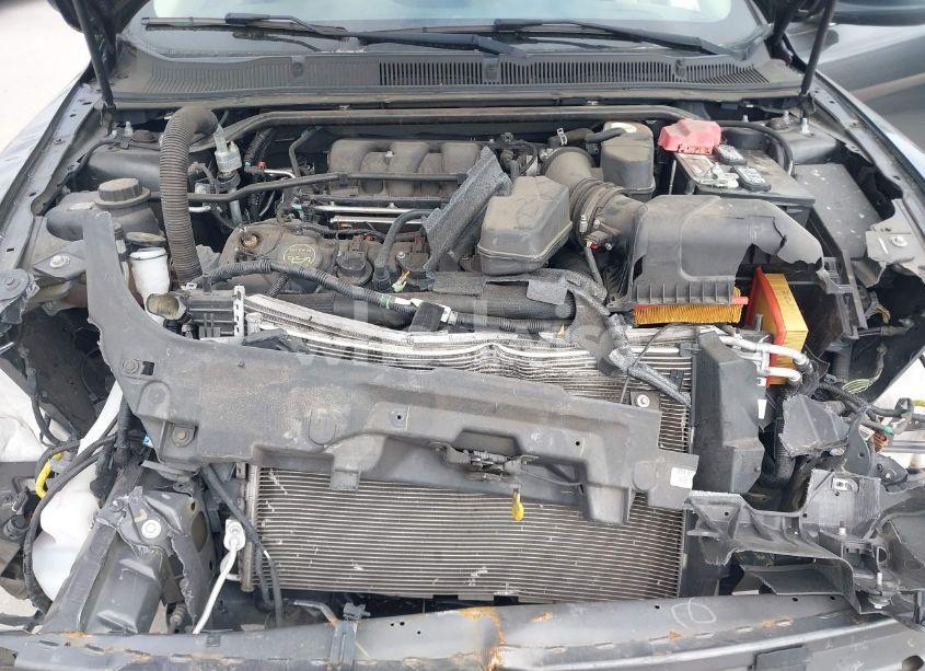 Photo 10 of 2015 Ford Taurus SE (VIN 1FAHP2D84FG120674)