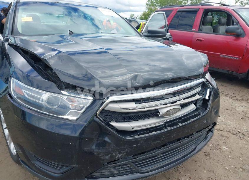 Photo 6 of 2015 Ford Taurus SE (VIN 1FAHP2D84FG183998)
