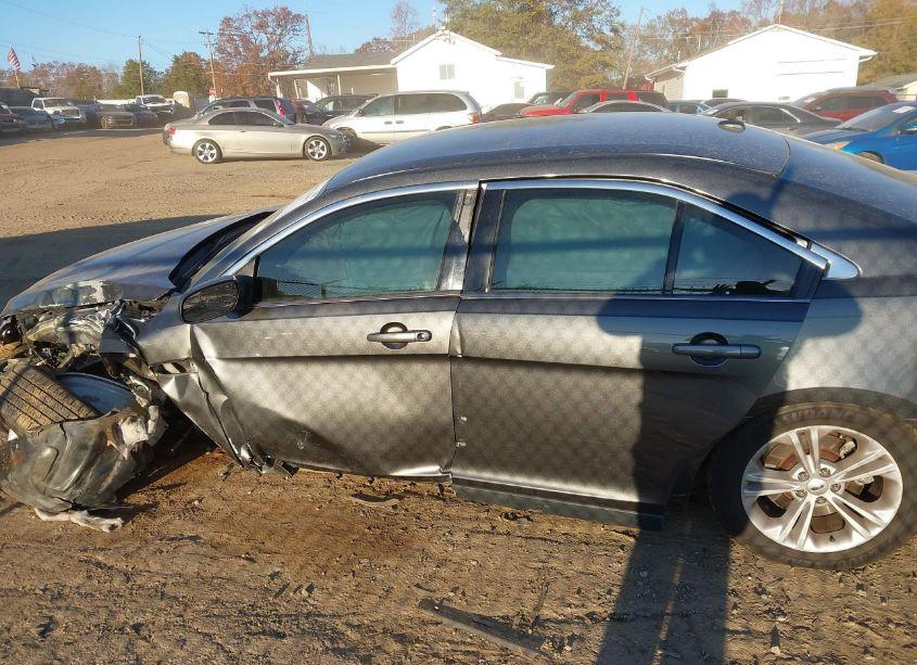 Photo 15 of 2016 Ford Taurus SE (VIN 1FAHP2D84GG122247)