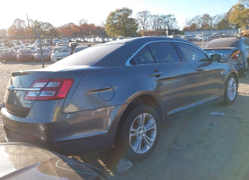 Photo 4 of 2016 Ford Taurus SE (VIN 1FAHP2D84GG122247)