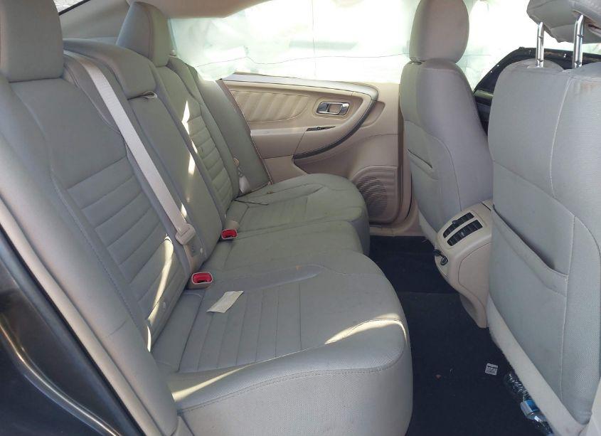 Photo 5 of 2016 Ford Taurus SE (VIN 1FAHP2D84GG122247)