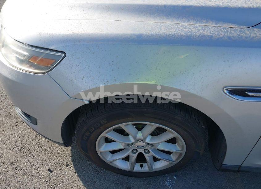 Photo 12 of 2013 Ford Taurus SE (VIN 1FAHP2D85DG223101)