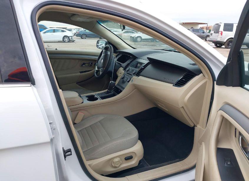 Photo 5 of 2014 Ford Taurus SE (VIN 1FAHP2D85EG164455)