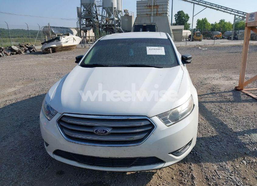 Photo 12 of 2016 Ford Taurus SE (VIN 1FAHP2D85GG148999)