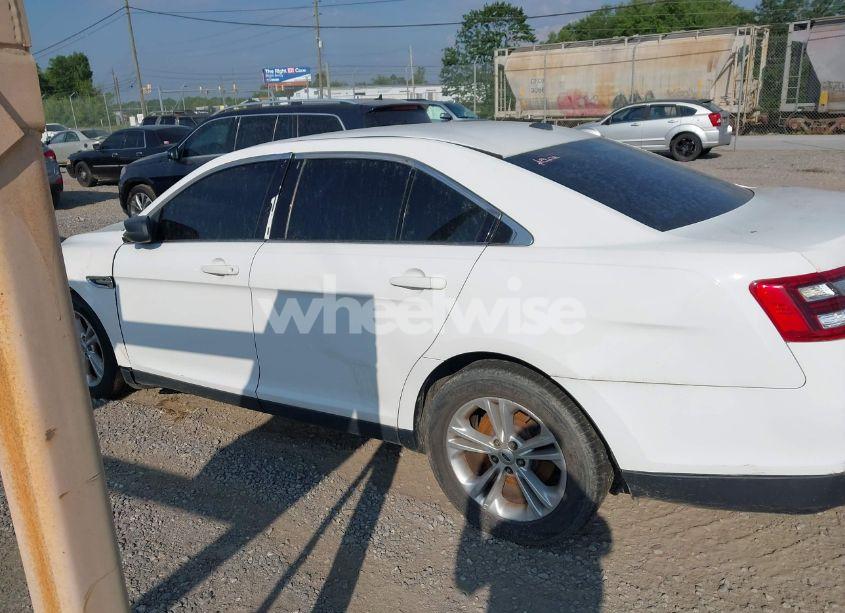 Photo 14 of 2016 Ford Taurus SE (VIN 1FAHP2D85GG148999)