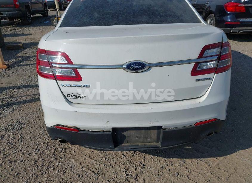 Photo 6 of 2016 Ford Taurus SE (VIN 1FAHP2D85GG148999)